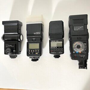 Camera Flash Lot Nikon Canon Vivitar 35mm & Digital Cameras